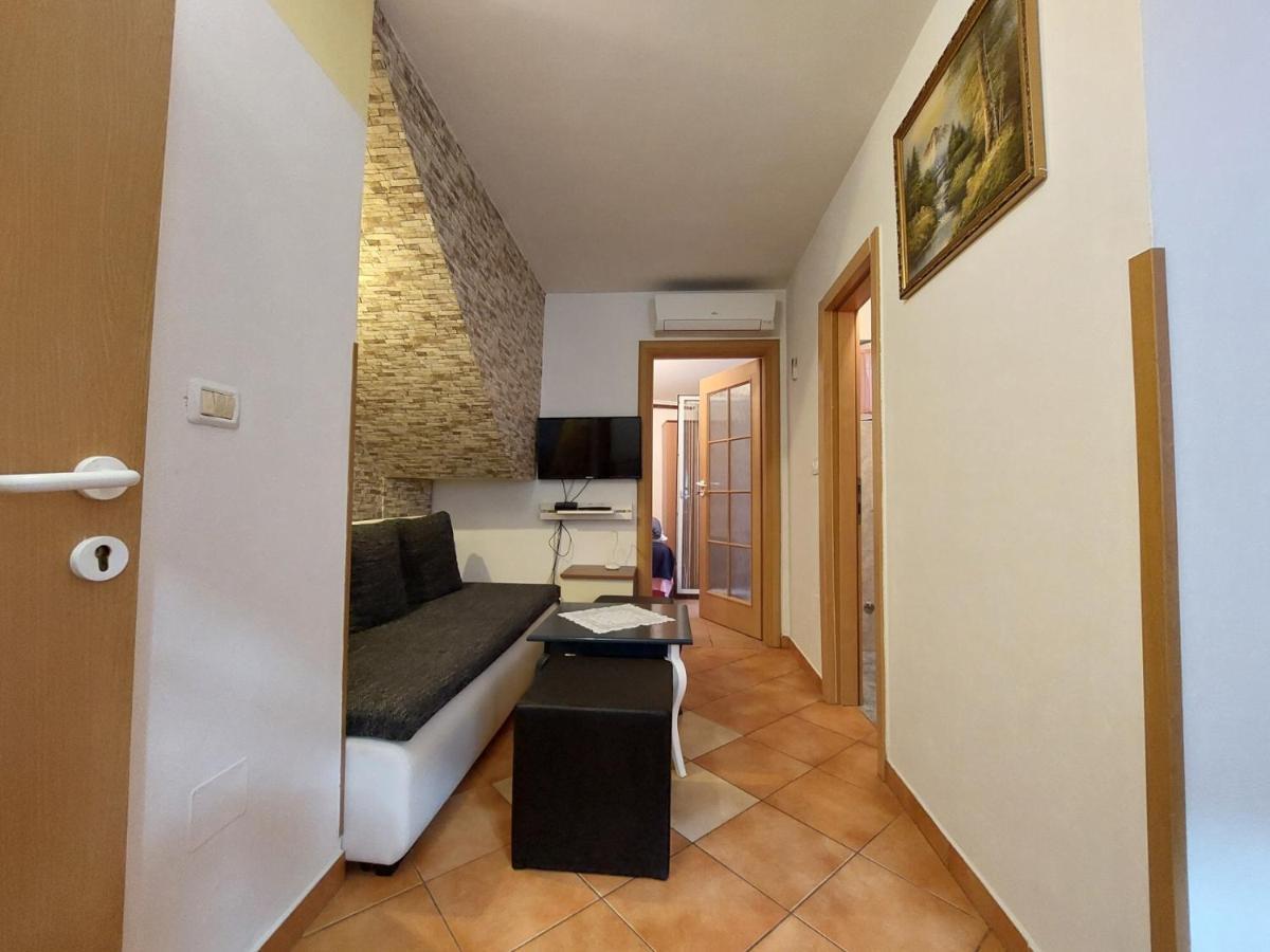 Leona Apartment Novigrad Istria Exterior foto